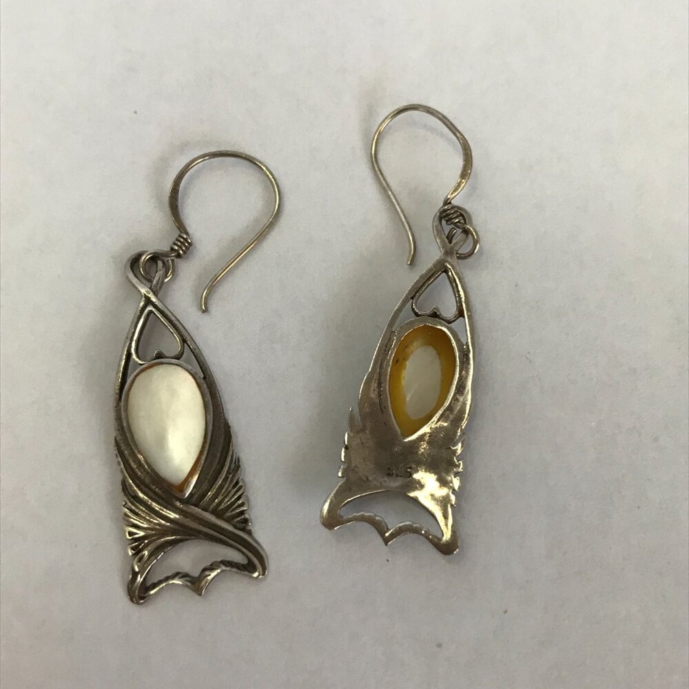 .925 Sterling Silver Art Deco White Mother of Pearl Drop Pierced Earrings - Picture 5 of 6